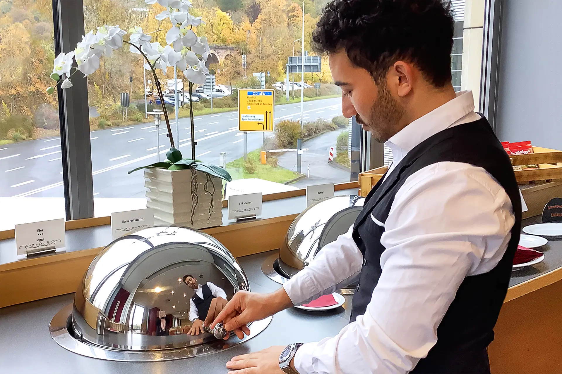 Restaurantfachmann am Buffet - Ausbildung Fachleute für Restaurants & Veranstaltungsgastronomie (ReVa-Ausbildung)